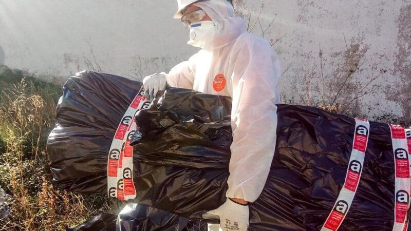 Manipulación y embalaje de residuos de amianto